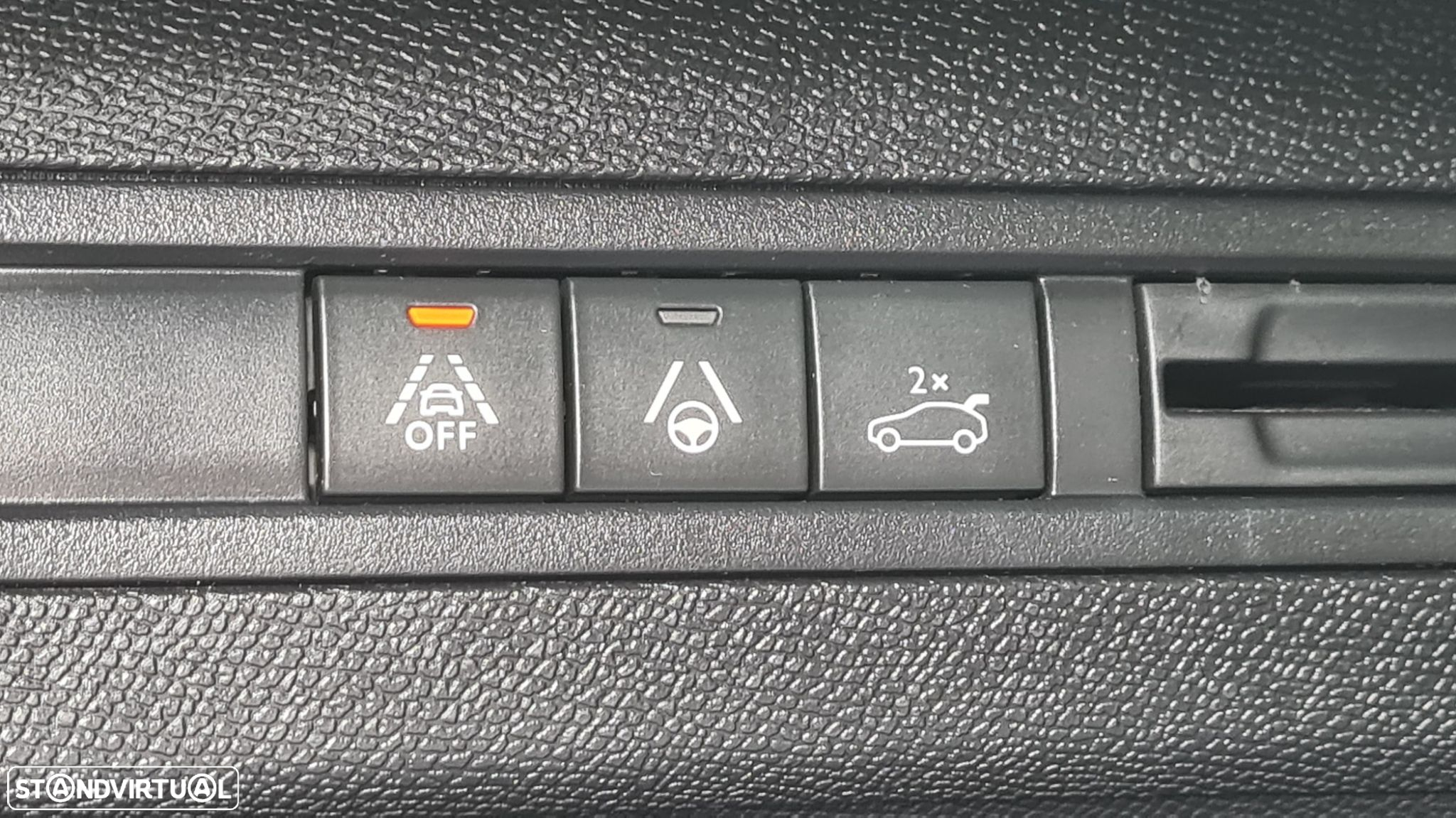 Peugeot 5008 1.5 BlueHDi GT EAT8 - 11