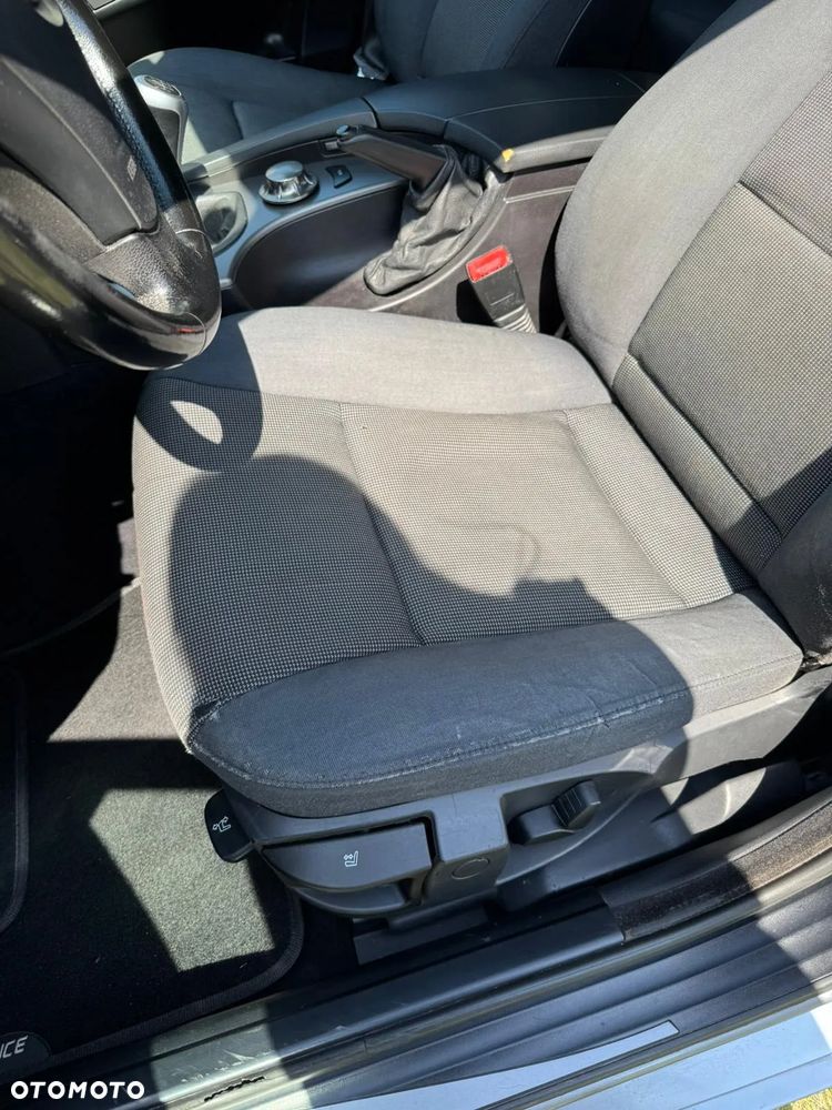 BMW Seria 5 520i - 10