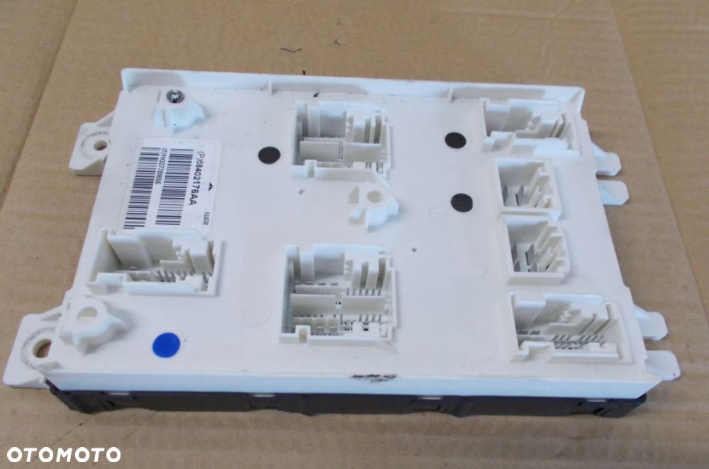 BODY KOMPUTER CHRYSLER PACIFICA 2016- 68402176AA - 1