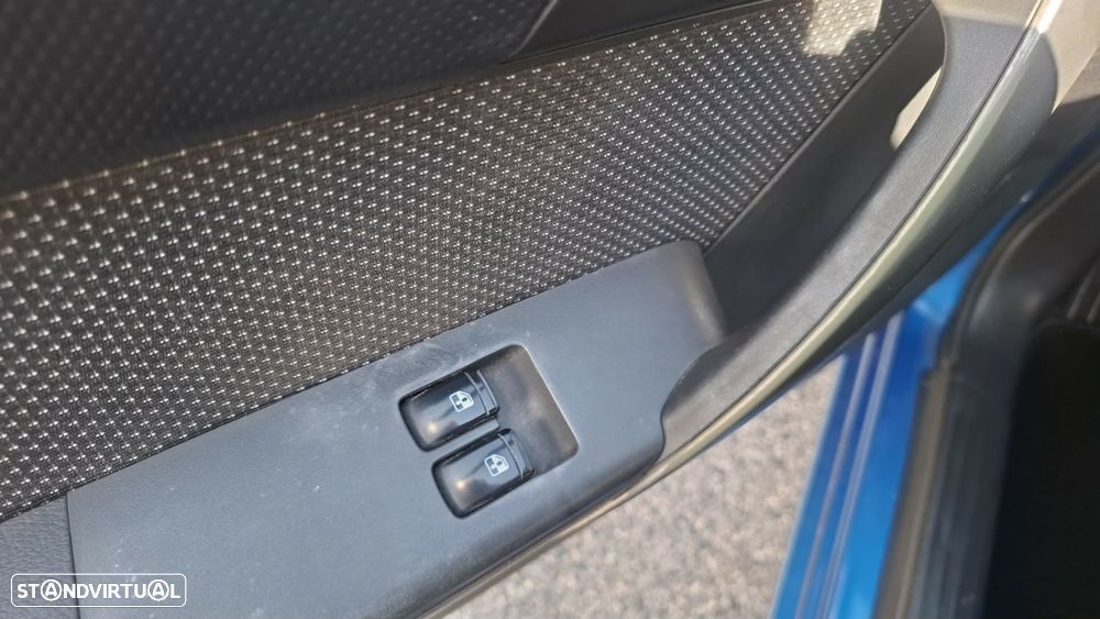 Chevrolet Aveo ver-1-2-16v-confort - 13