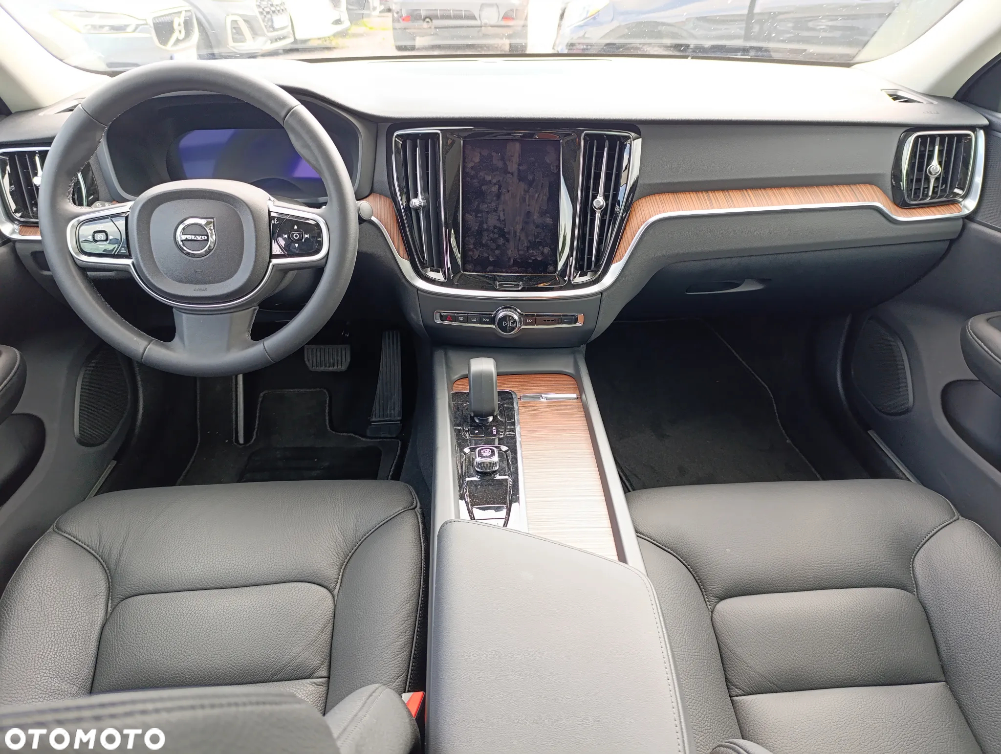 Volvo S60 B5 B AWD Plus Dark - 8