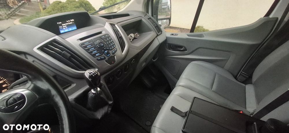 Ford Transit - 10