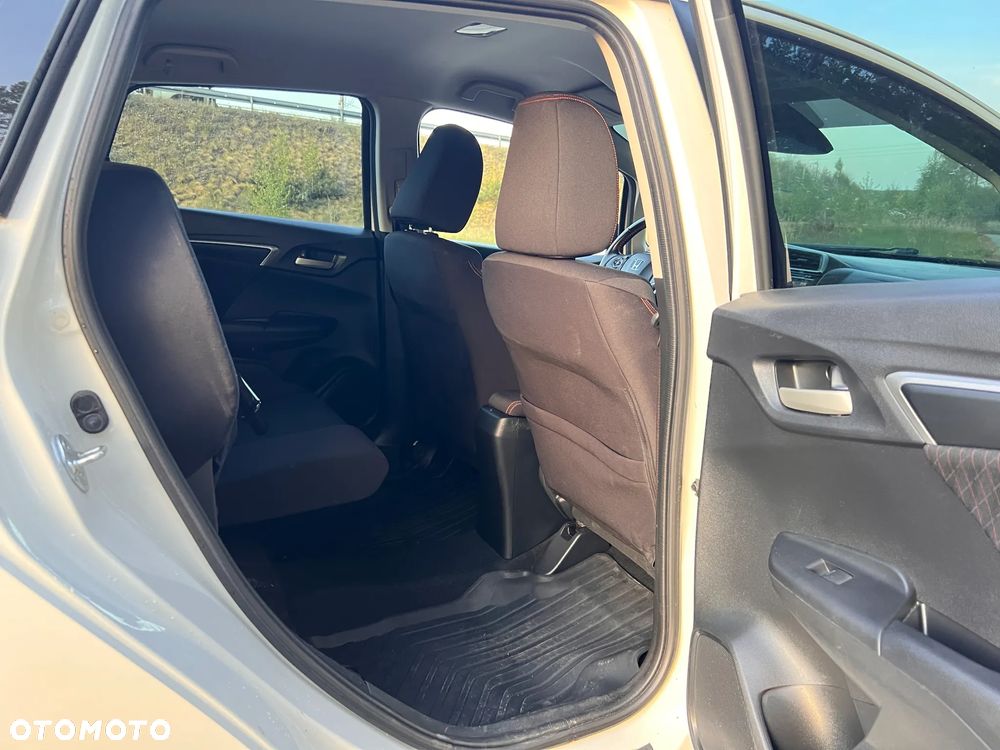 Honda Jazz 1.5 i-VTEC Dynamic (ADAS) CVT - 18