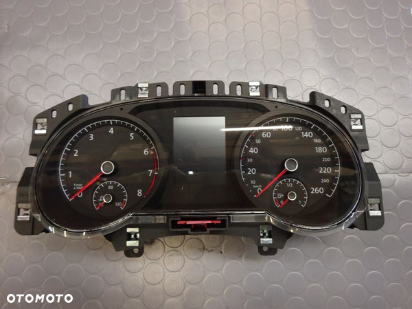 5TA920750 licznik zegary 1.4 1.5 2.0 TSI  VW Tiguan 5TA czesci
