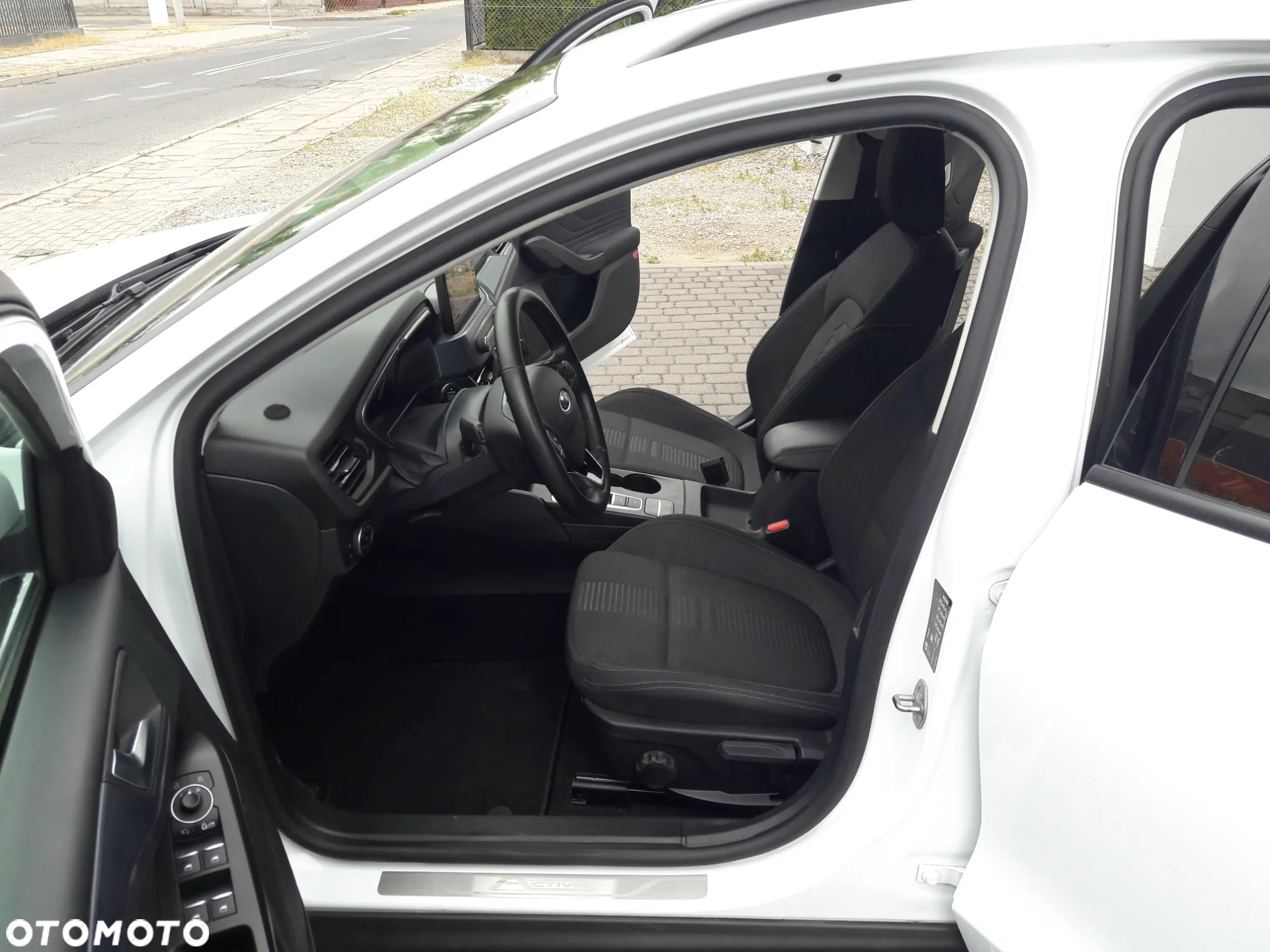 Ford Focus Turnier 1.5 EcoBlue Start-Stopp-System ACTIVE X - 5