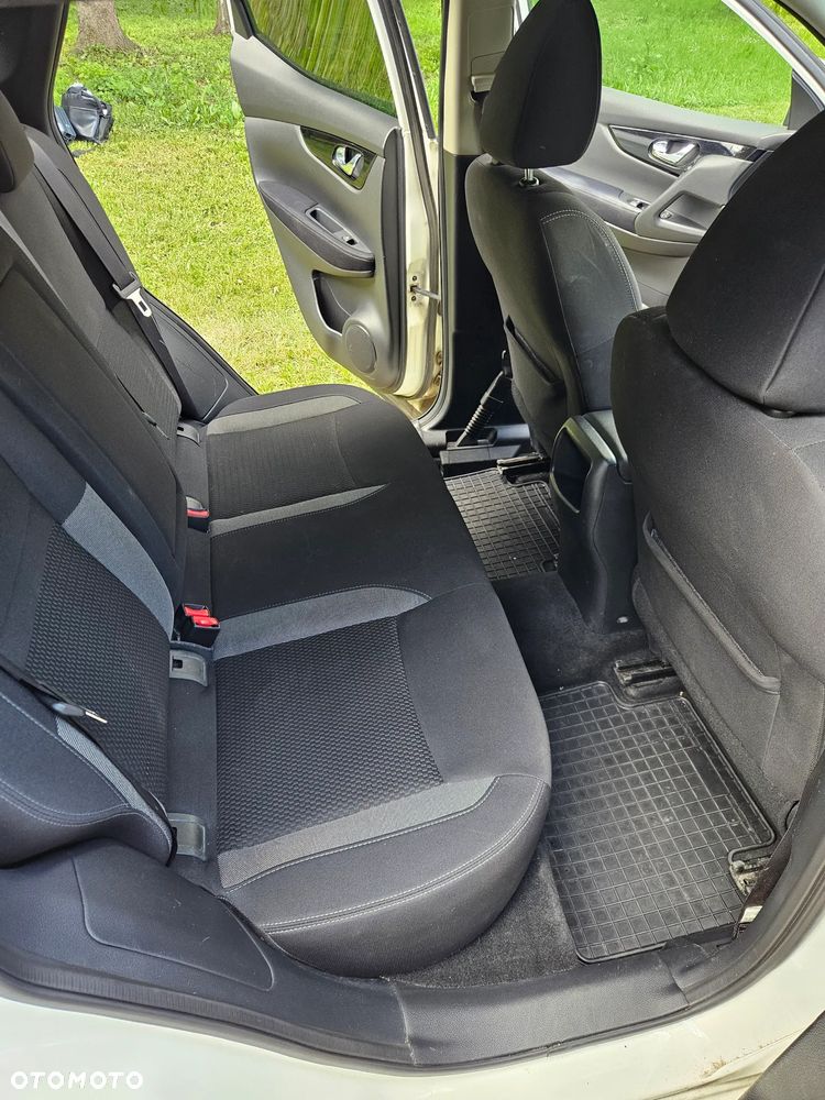 Nissan Qashqai 1.3 DIG-T Acenta EU6d - 14