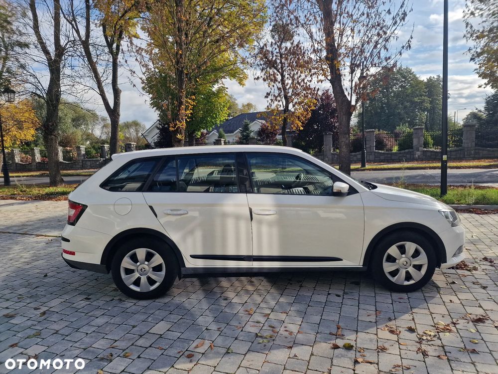 Skoda Fabia 2017 photo 4