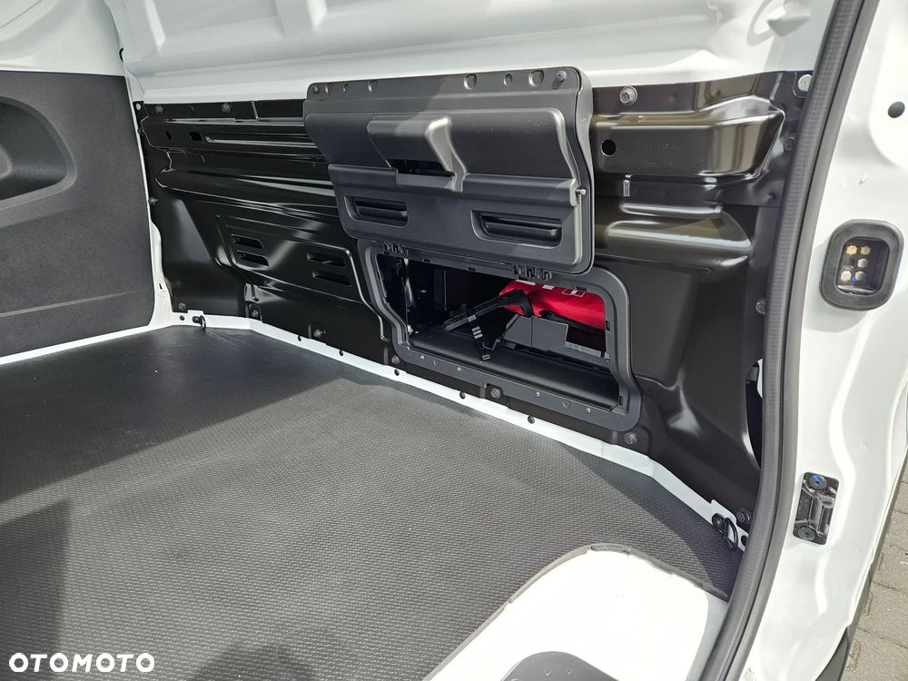 Renault Trafic Furgon L2H1 2.0dCi 130 KM - 10