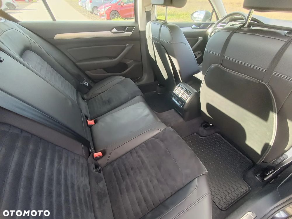 Volkswagen Passat - 7