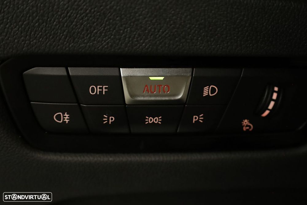 BMW 330 e Touring Pack M Auto - 20