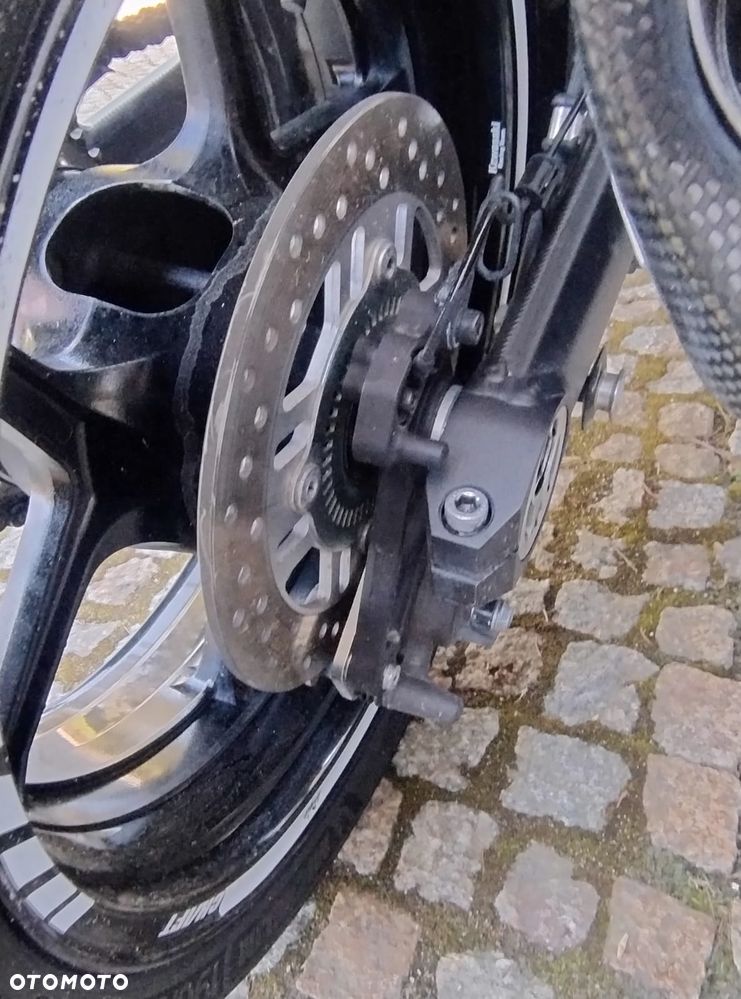 Kawasaki Ninja 1000 SX - 35