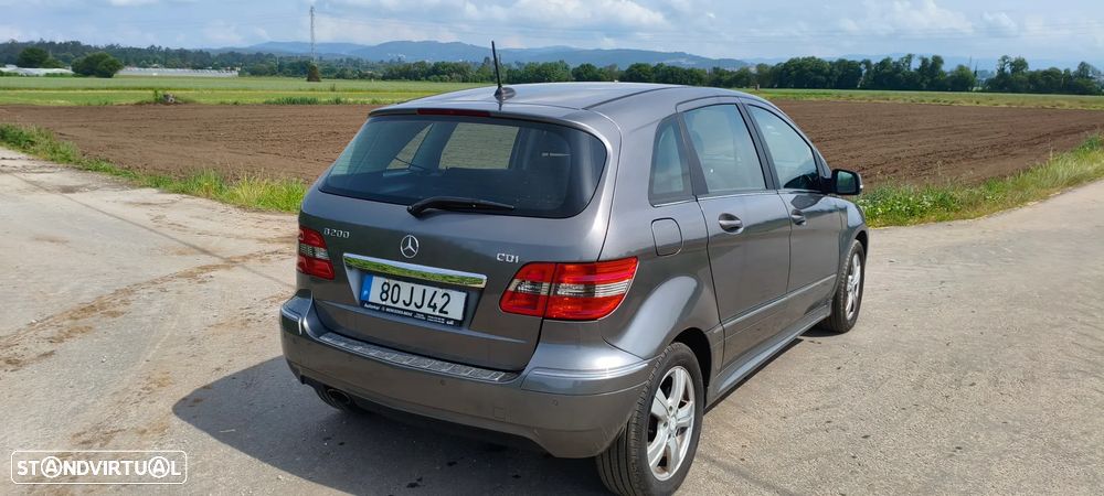 Mercedes-Benz B 200 CDI Autotronic - 3