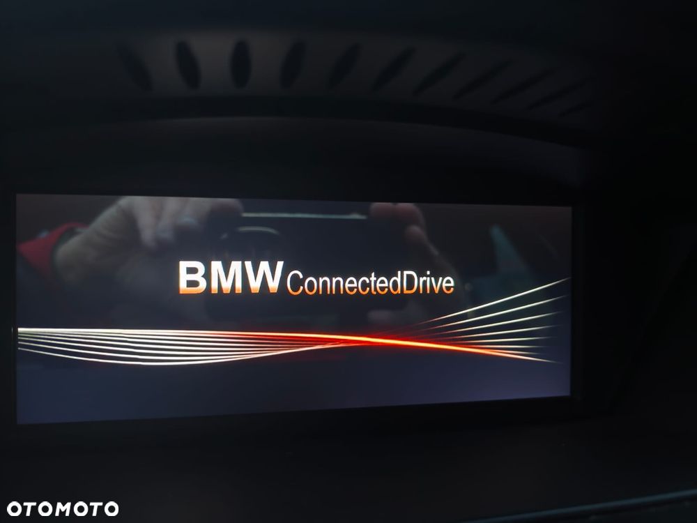 BMW Seria 3 318d - 25