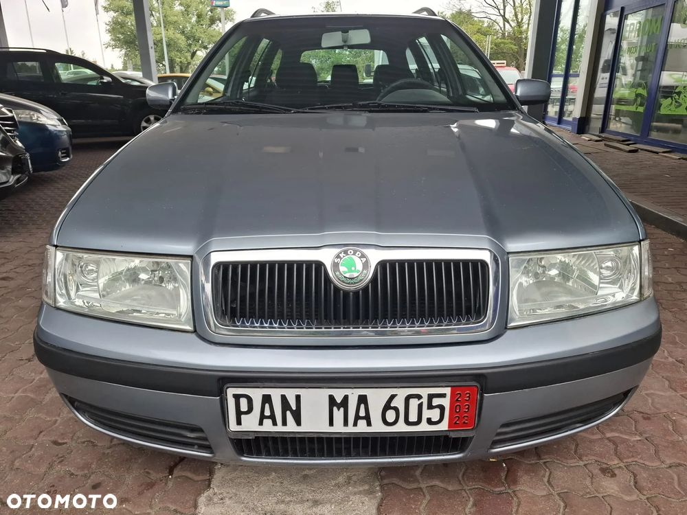 Skoda Octavia 1.6 Tour Plus - 34
