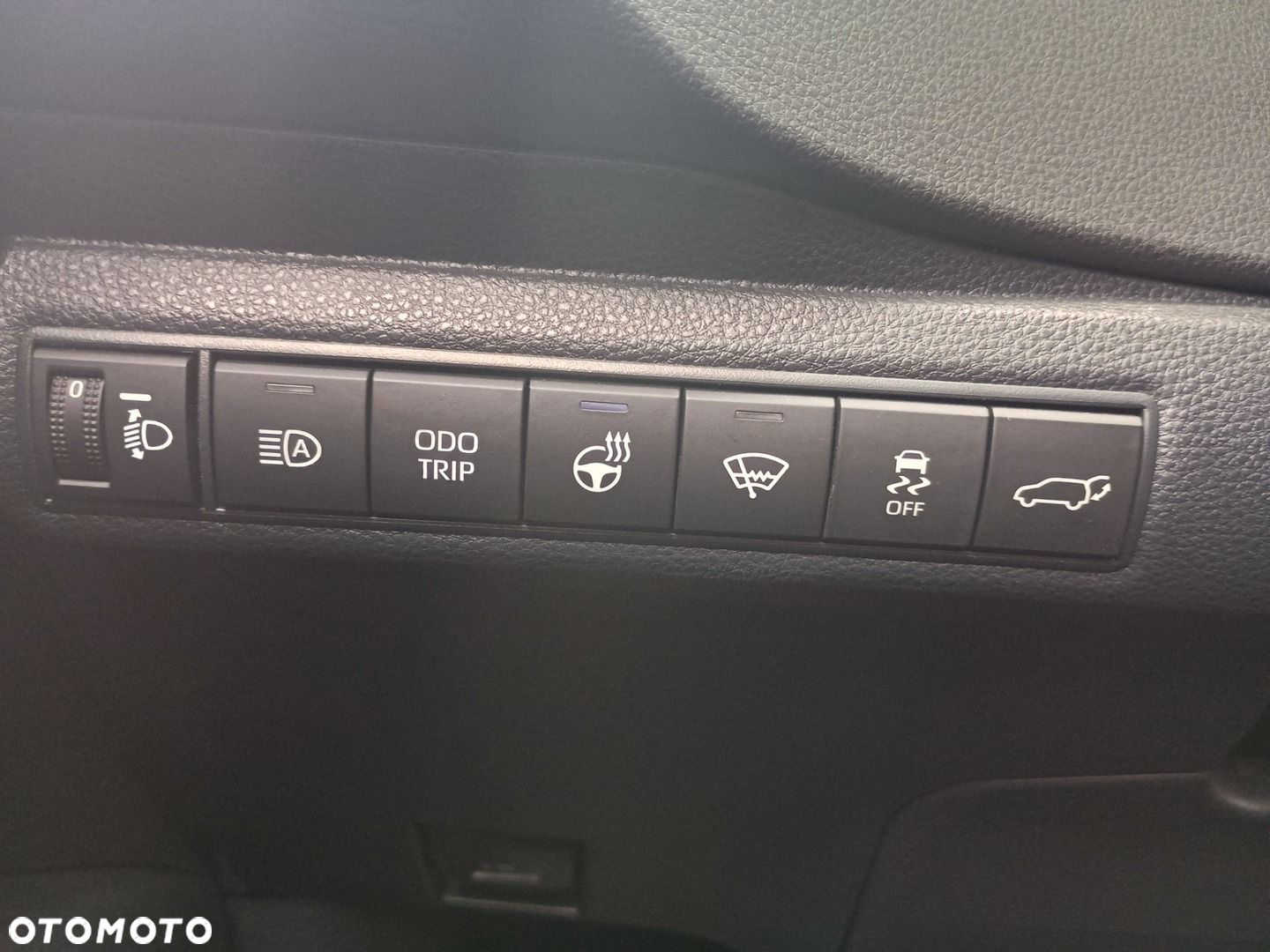 Toyota Corolla - 16
