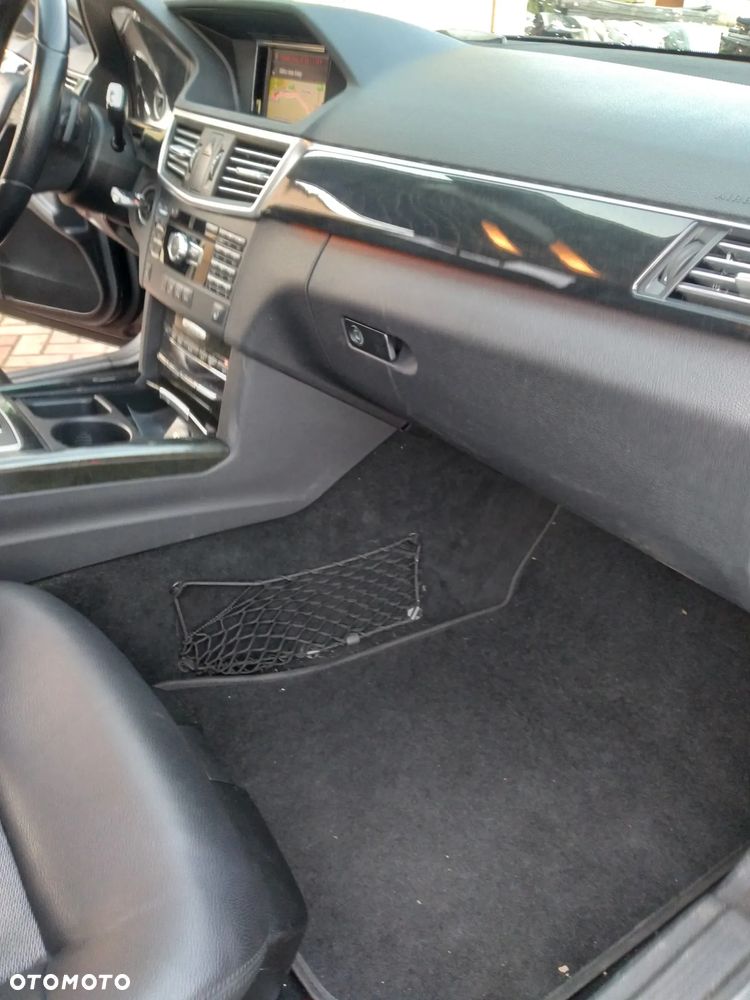 Mercedes-Benz Klasa E 220 CDI DPF BlueEFFICIENCY 7G-TRONIC Avantgarde - 8