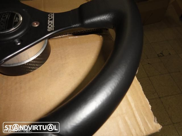 Spray de reparação e pintura Preto Mate para Volantes e interiores (Couro liso, Couro perfurado, Pele, Pele sintética, Napel, Plásticos*, Materiais sintéticos suaves ex PVC, etc...) - 14
