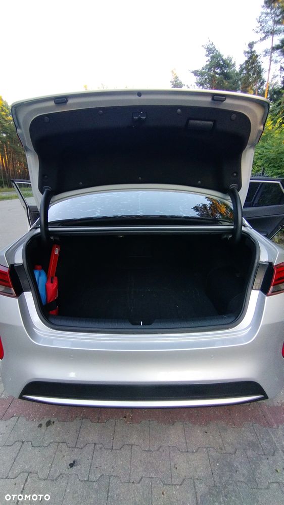 Kia K5 - 25
