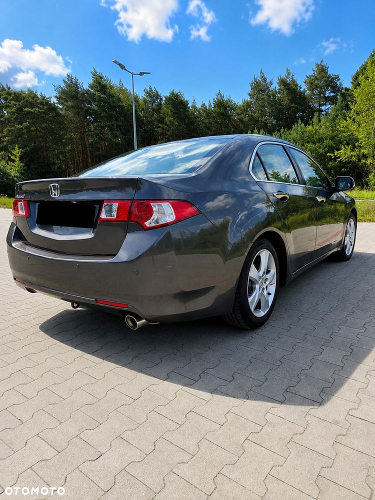 Honda Accord 2.0 Elegance - 2