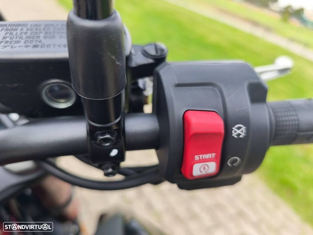 Honda Hornet 750 quickshift - 10