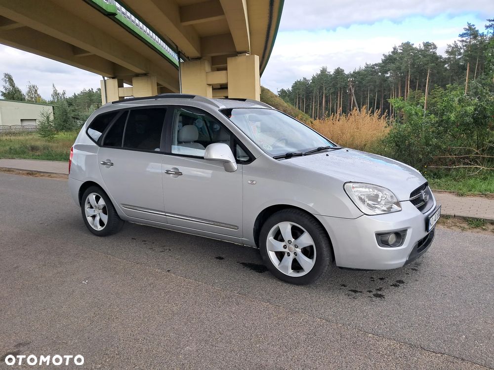 Kia Carens 2.0 CRDi Tour - 5