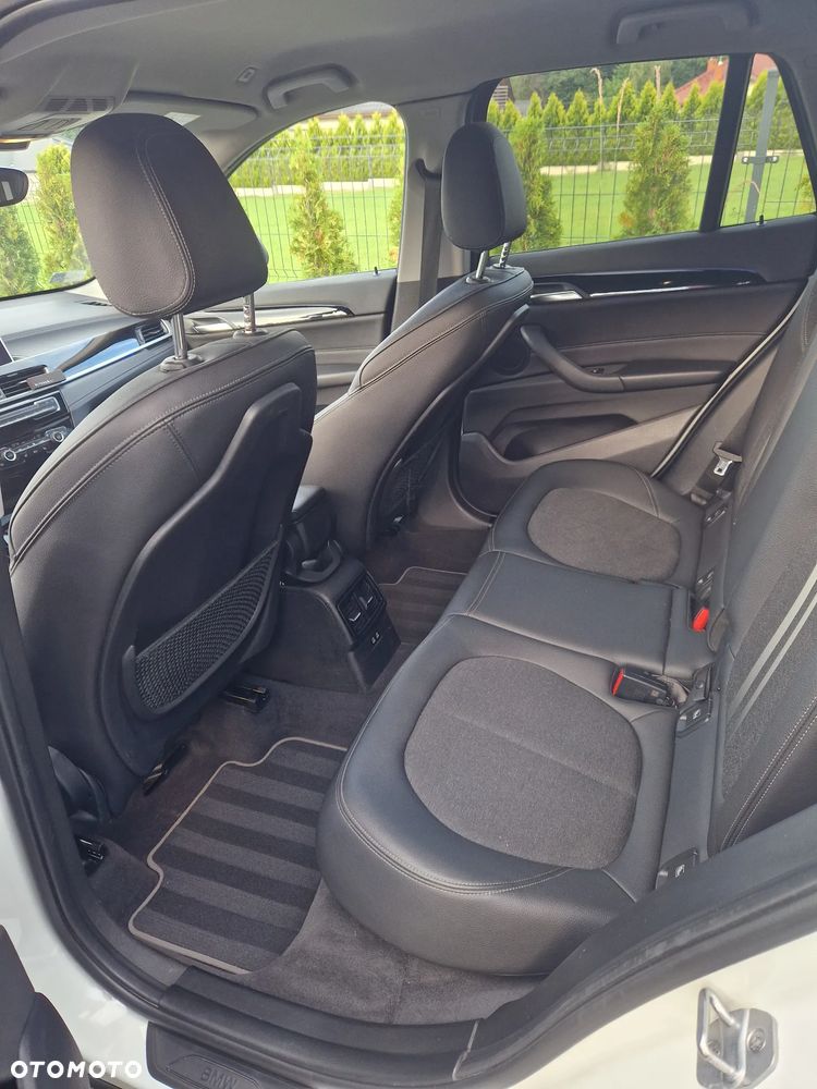 BMW X1 sDrive18i - 8