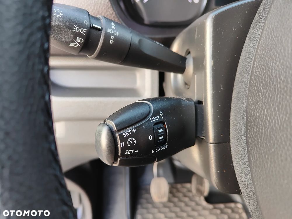 Opel Vivaro Kombi Extra Long 2,8t Enjoy - 17