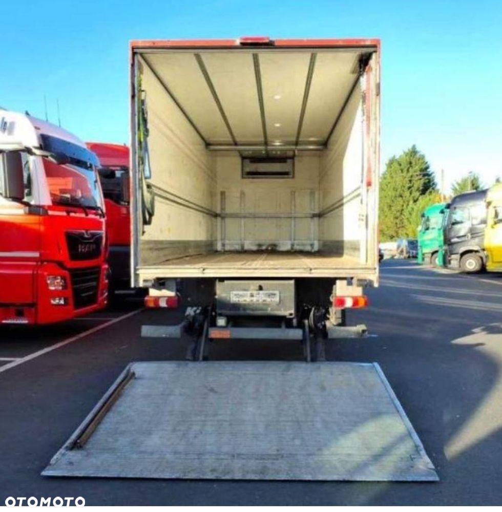 Mercedes-Benz Antos 1827 - 6