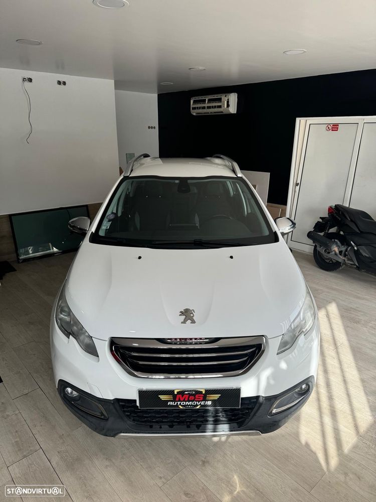 Peugeot 2008 PureTech 82 Allure - 4
