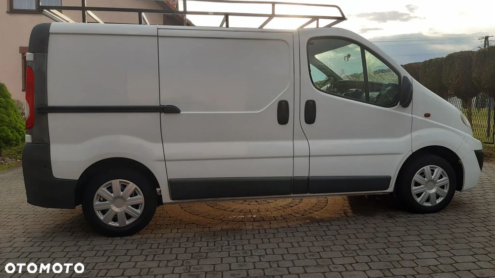 Renault TRAFIC - 28