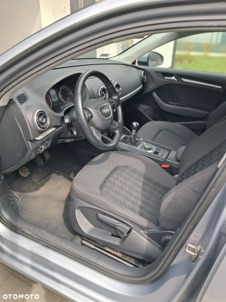 Audi A3 Sportback 2.0 TDI - 8