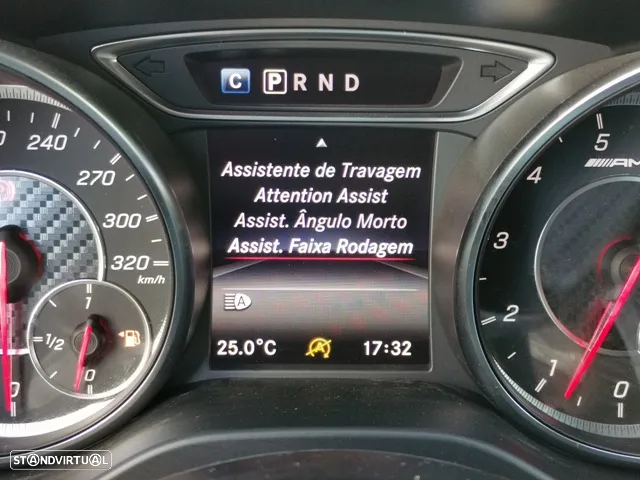 Mercedes-Benz GLA 45 AMG 4Matic Speedshift 7G-DCT - 36