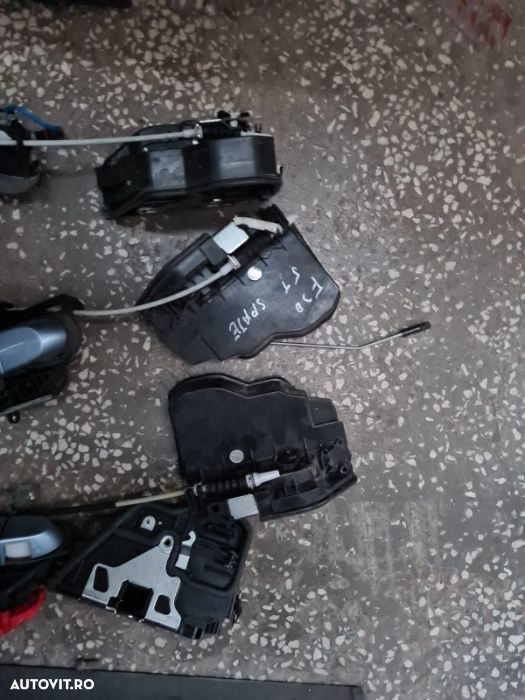 Broasca usa actuator BMW F10 F11 F01 F20 F30 F31 F32 F34 F36 X3 X4 X5 - 5