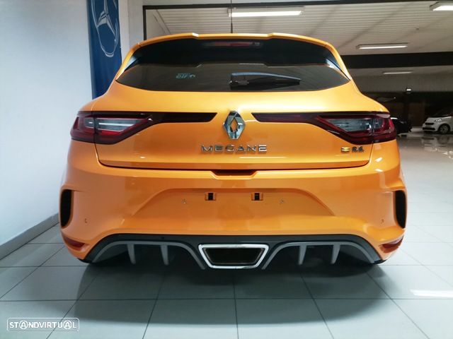 Renault Mégane 1.8 TCe R.S. EDC - 4