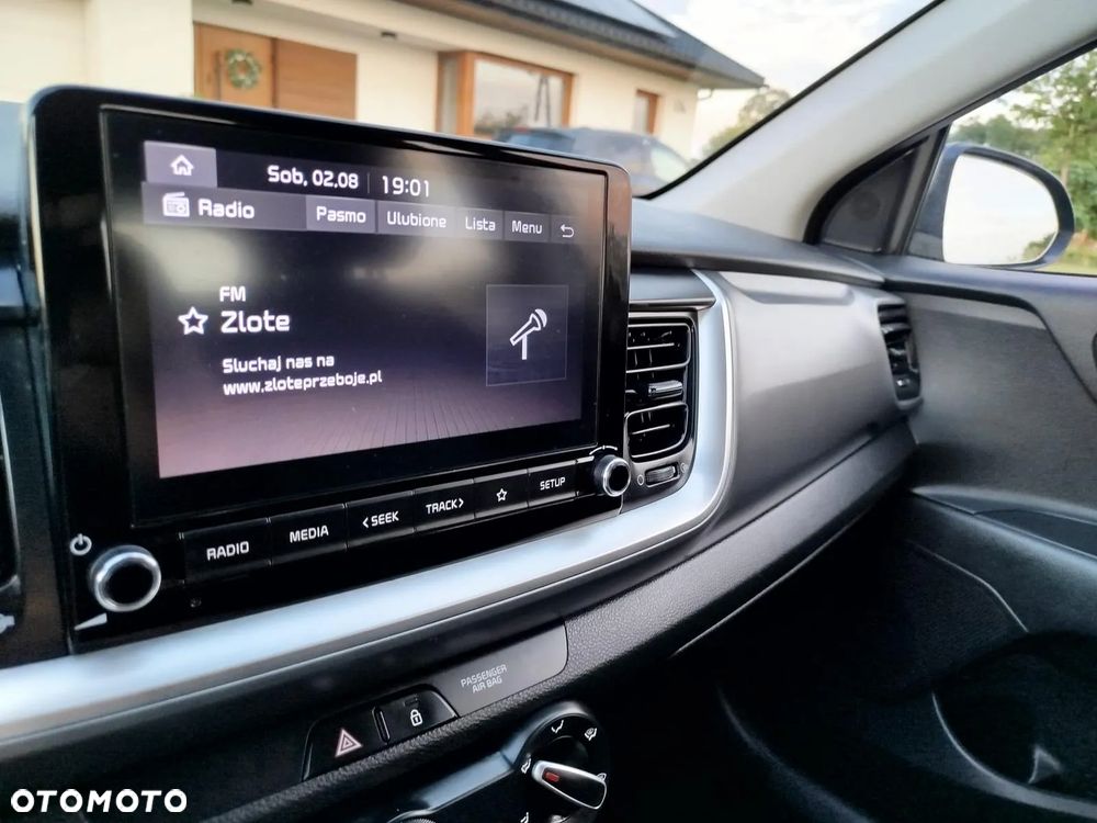 Kia Stonic 1.2 L Business Line - 36