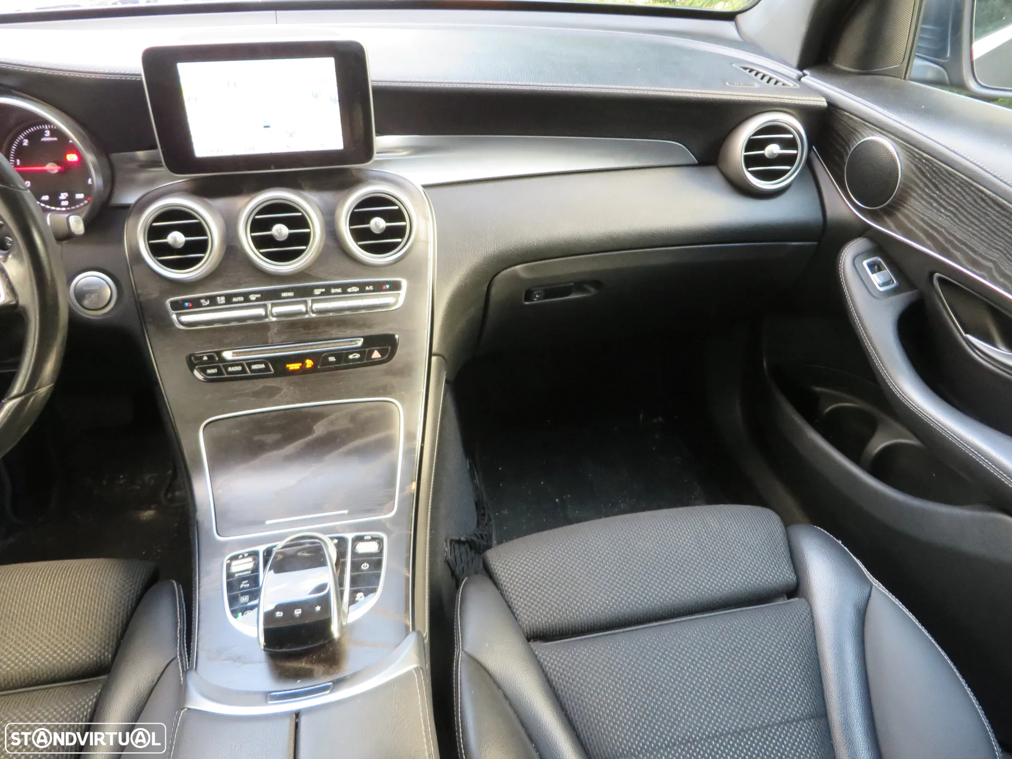 Mercedes-Benz GLC 250 d Exclusive 4-Matic - 24