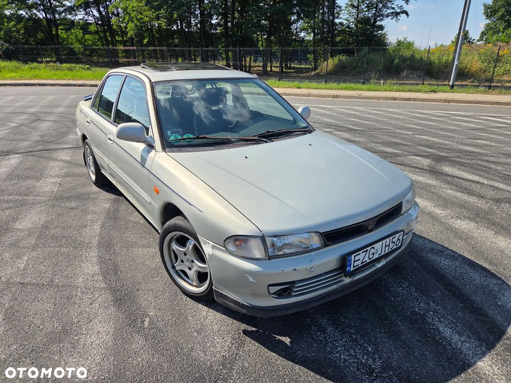 Mitsubishi Lancer - 2