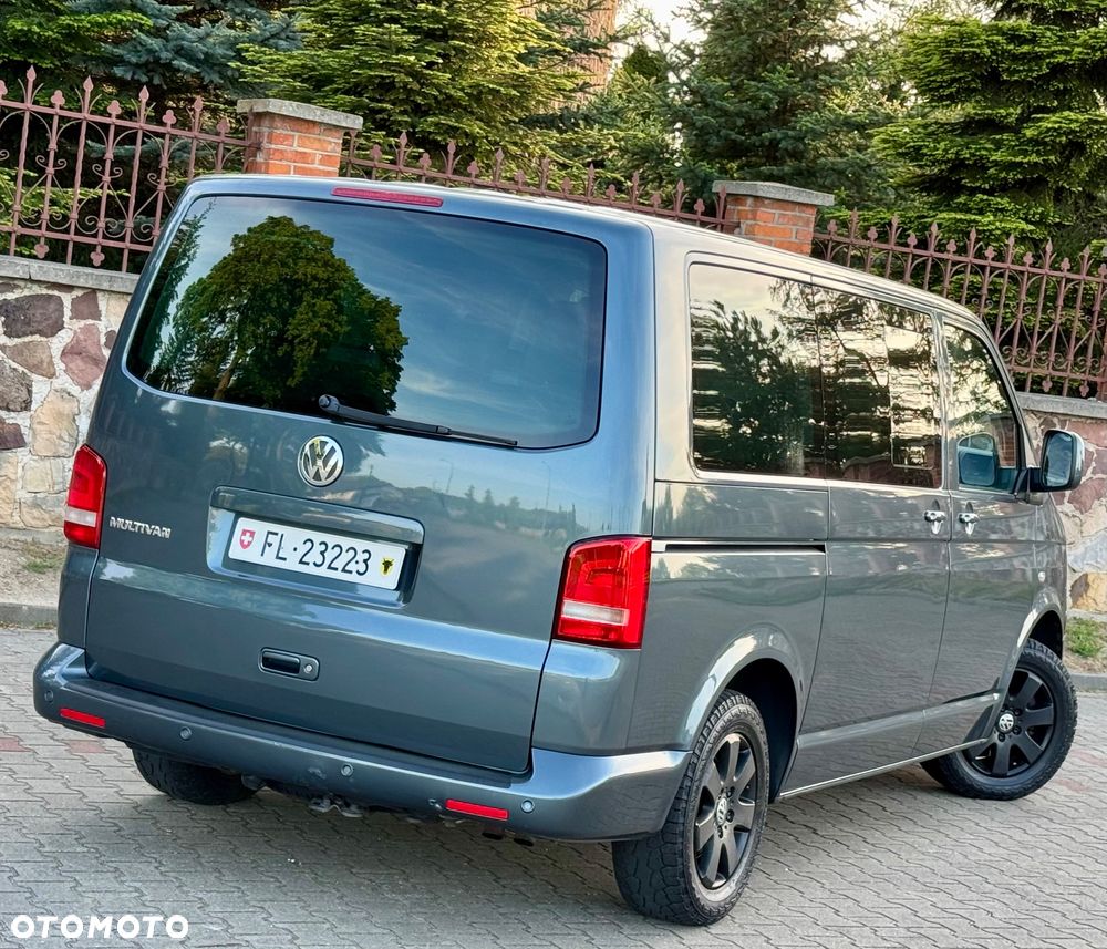 Volkswagen Multivan - 9