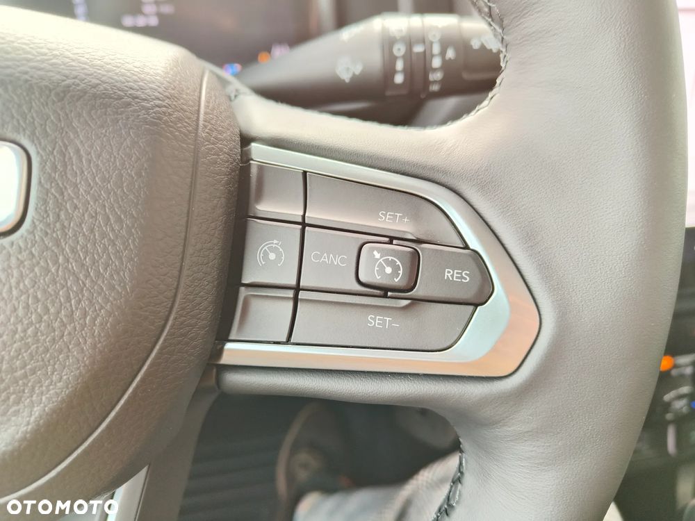 Jeep Renegade - 15