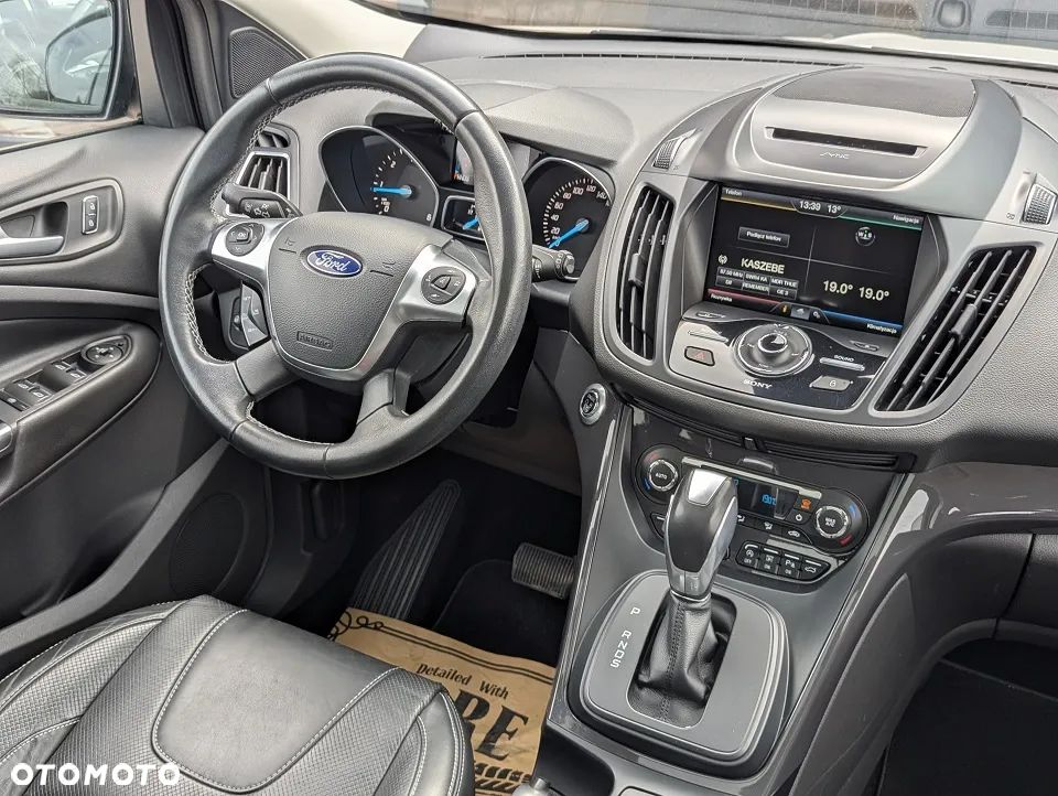 Ford Kuga 2.0 TDCi 4x4 Titanium - 19