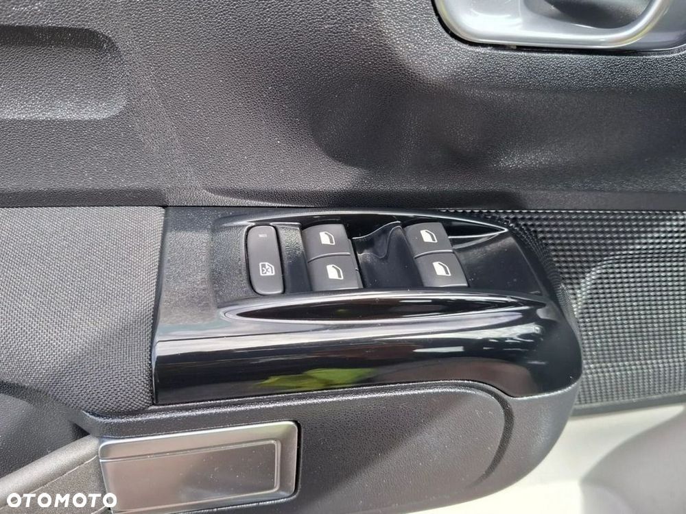 Citroën C3 Pure Tech (VTi) 82 Exclusive - 35