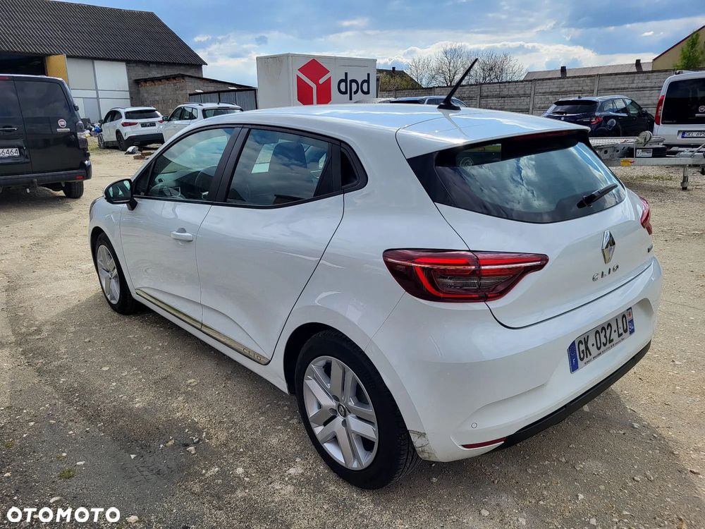 Renault Clio - 10
