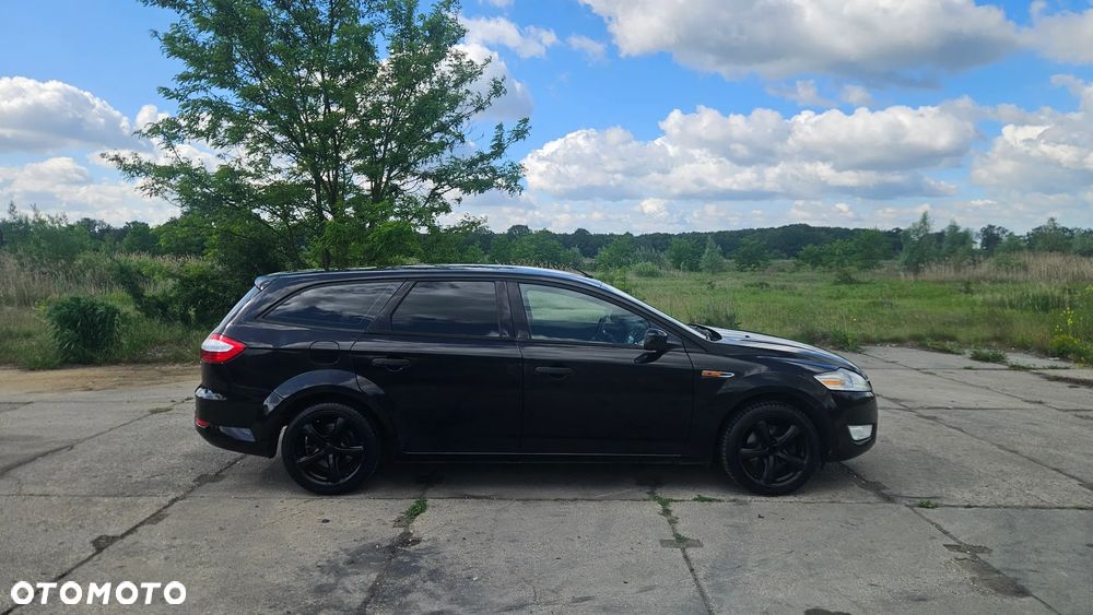 Ford Mondeo 2.0 TDCi Black Magic - 4