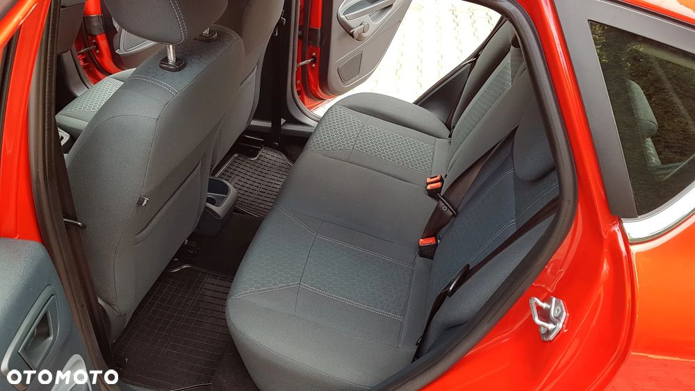 Ford Fiesta 1.25 Titanium - 24