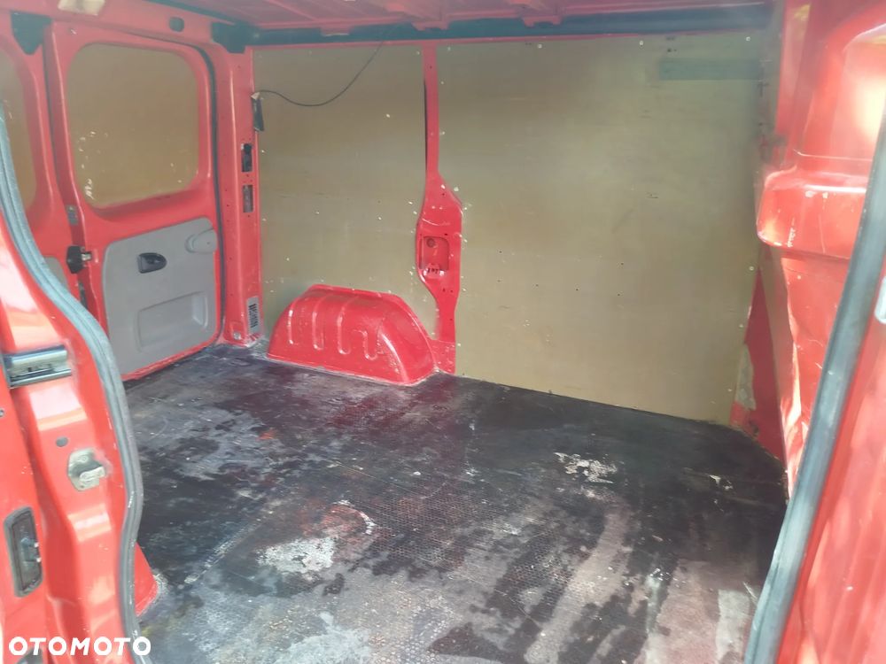 Renault Trafic - 10