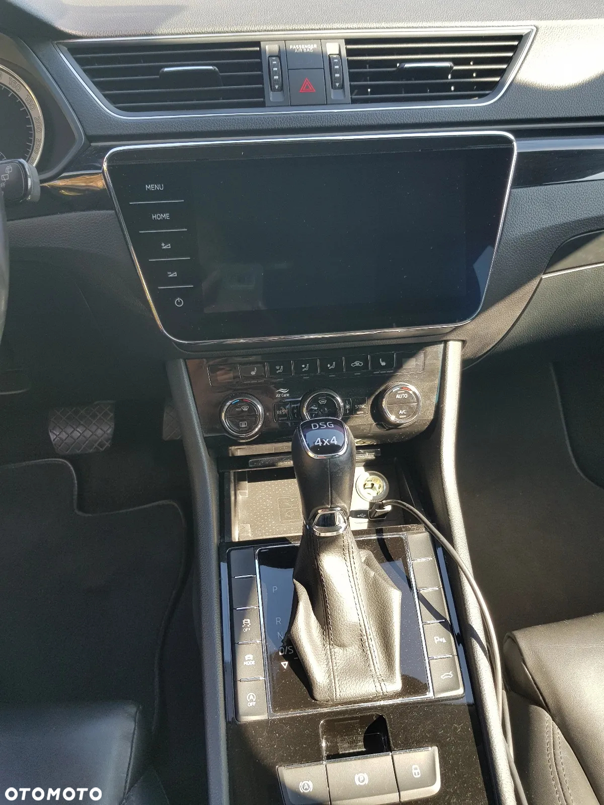 Skoda Superb 2.0 TSI 4x4 L&K DSG - 6