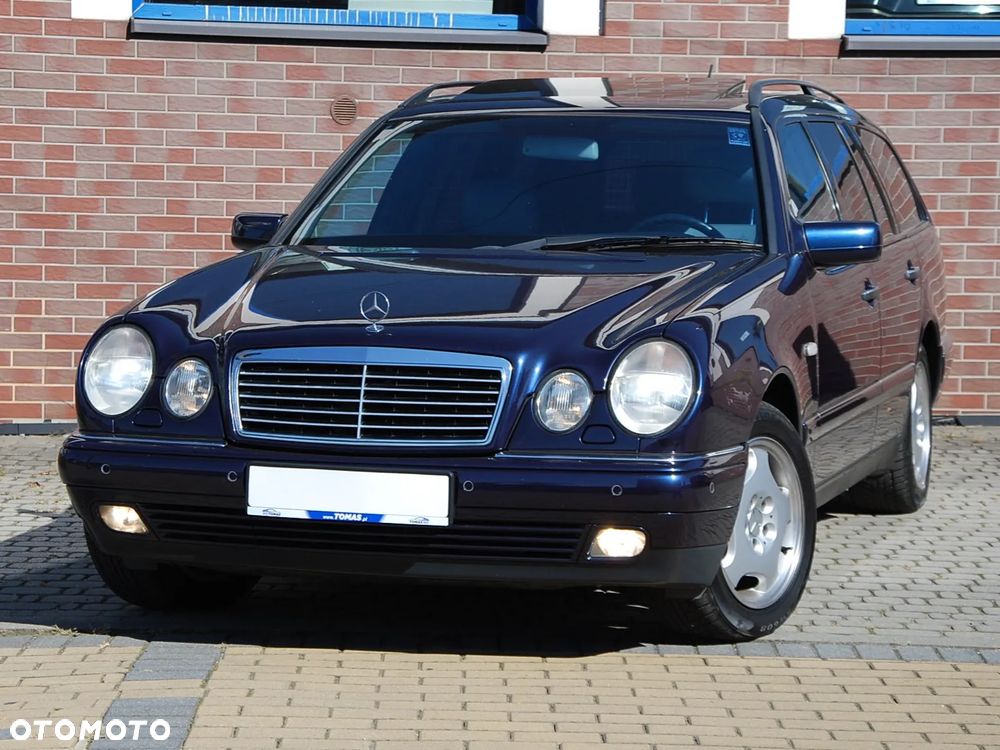Mercedes-Benz Klasa E 320 T 4-Matic Avantgarde - 20