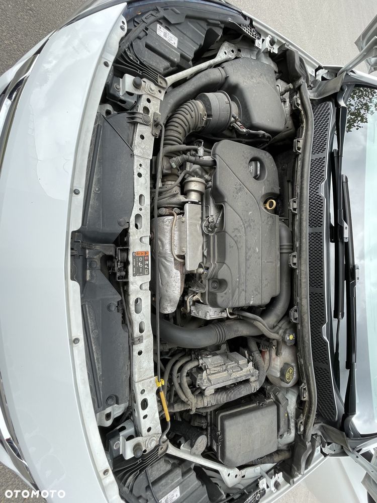 Opel Astra 1.4 T Dynamic S&S - 35