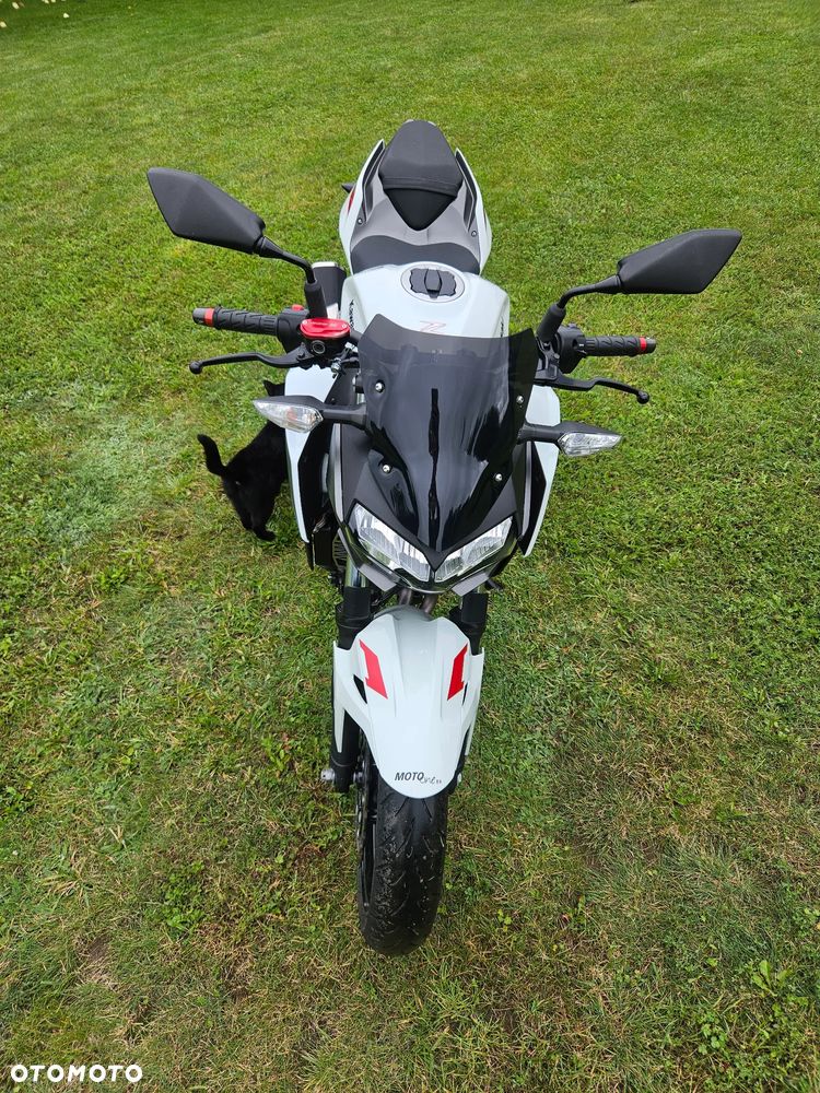 Kawasaki Z - 7