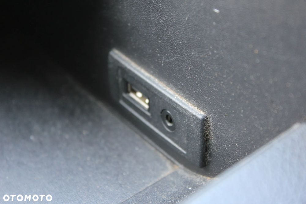Mercedes-Benz Sprinter - 30